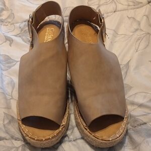 Catherine Malandrino Tan Espadrille Sandals